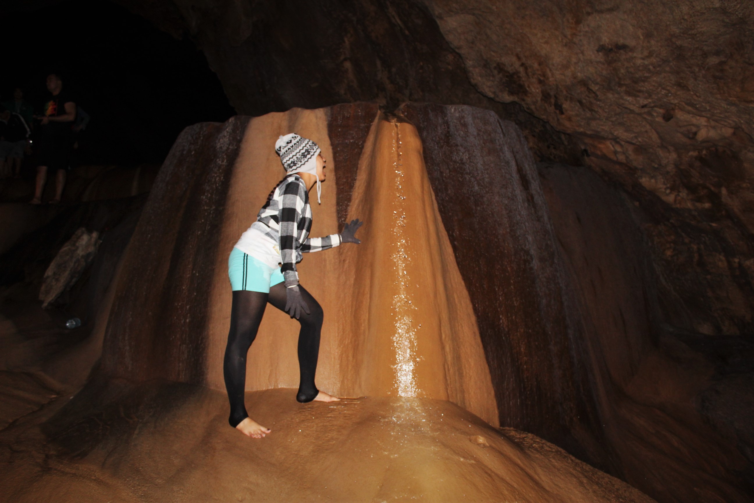 sagada-sumaguing-cave-birthday-cake-rock-formation