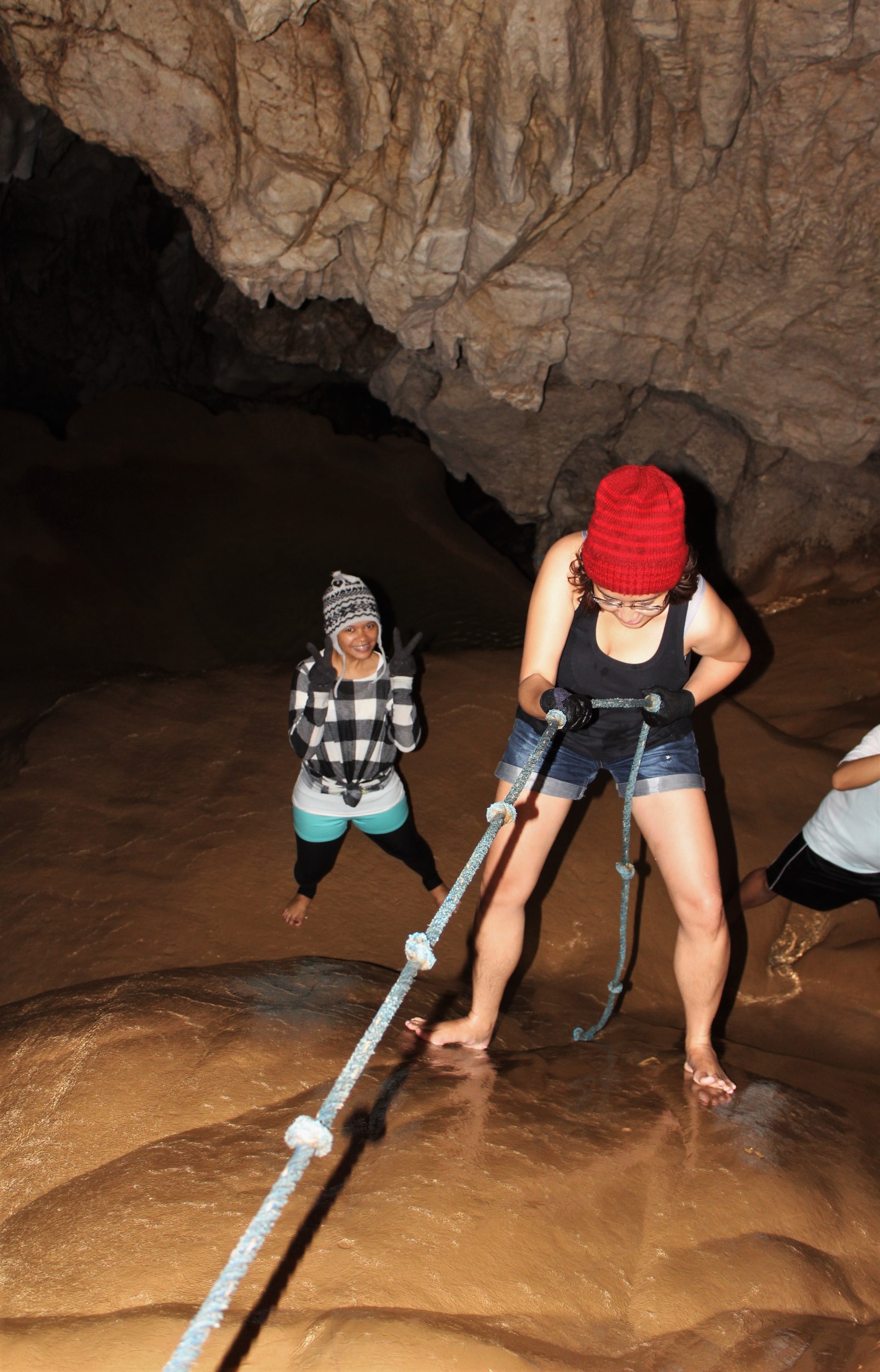 sagada-sumaguing-cave-rappelling