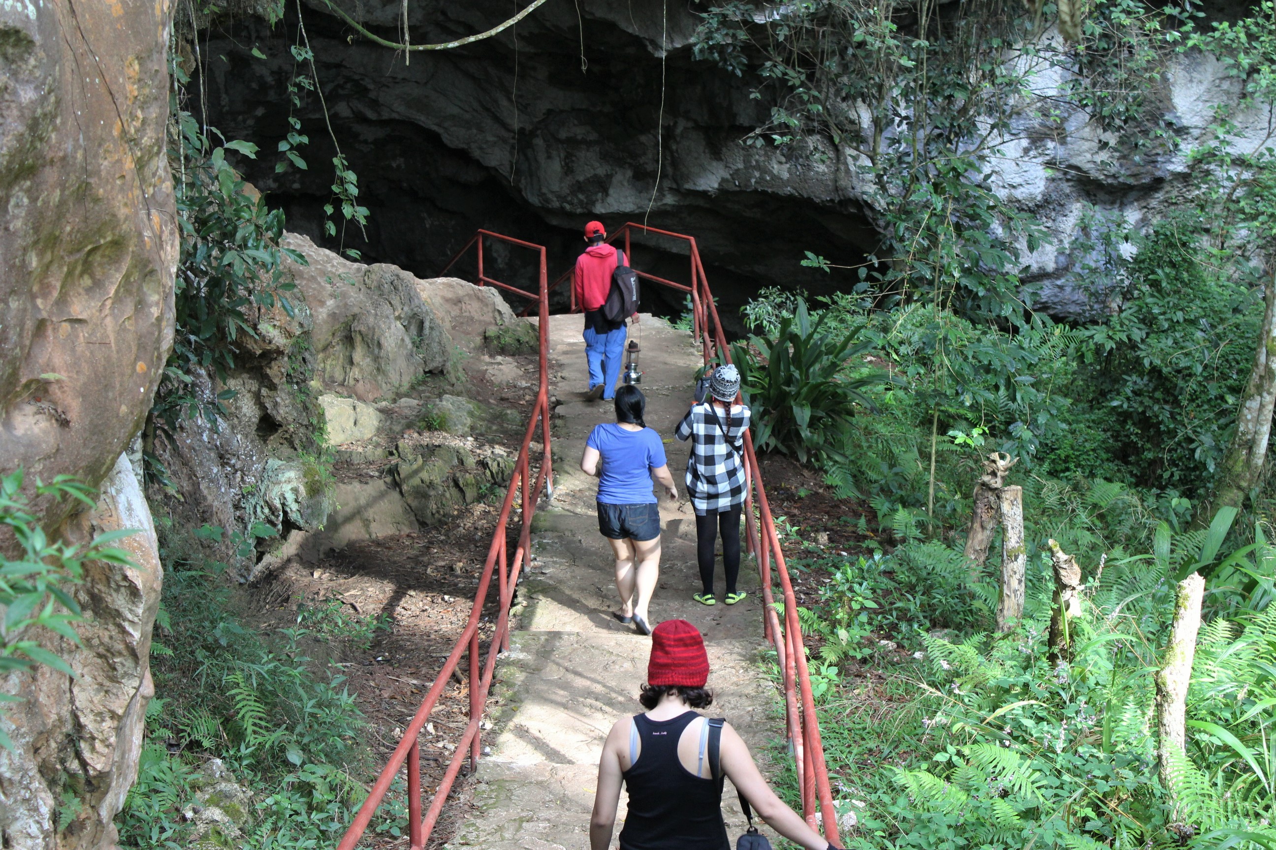 sagada-sumaguing-cave-stairs-2